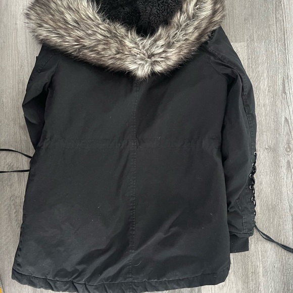 Womens black coat - Picture 3 of 5